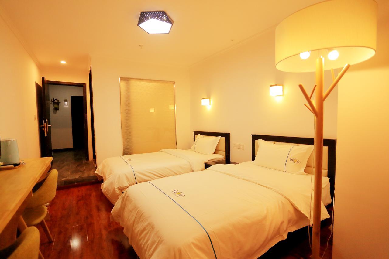 Infinite Stars Us Youth Hostel Chengdu Rom bilde